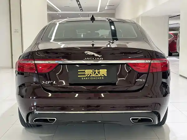 Jaguar XFL 2017