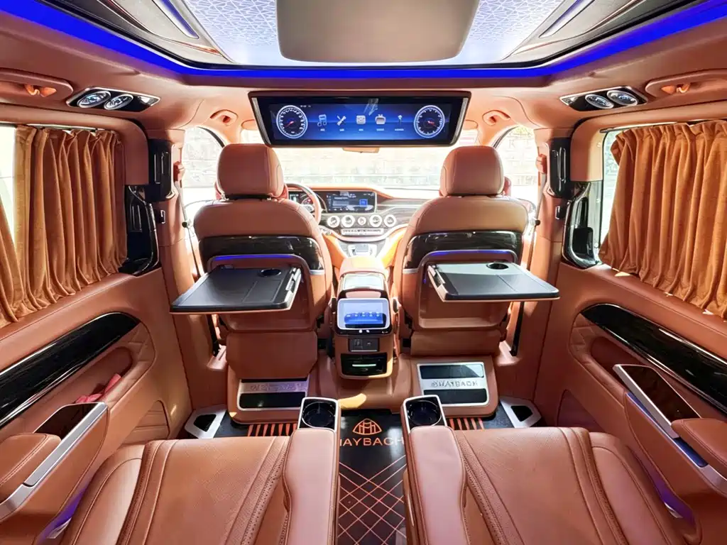 Mercedes-Benz Vito 2023 — фото 7