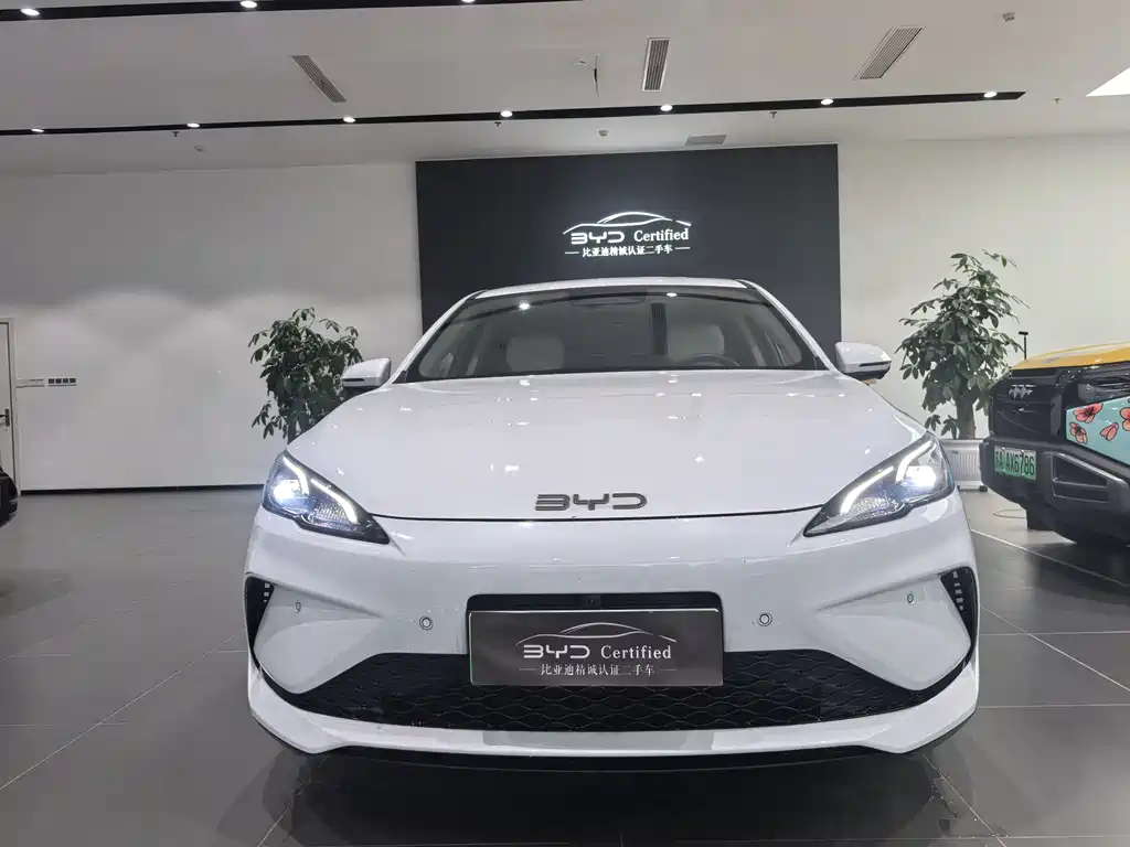 BYD Seal 05 DM-i 2025 — фото 2