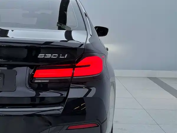 BMW 5 Series 2023
