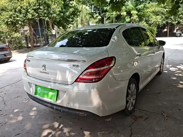 Peugeot 308 2015