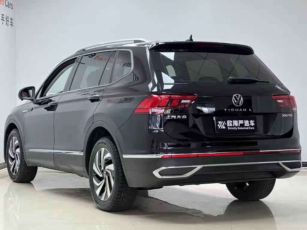 Volkswagen Tiguan L 2023 — фото 4