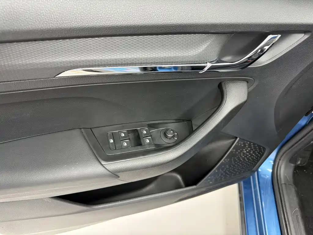 Skoda Kamiq 2022 — фото 12