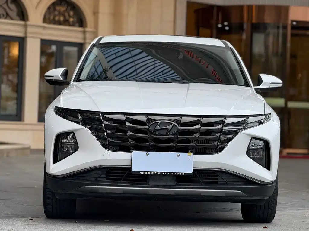Hyundai Tucson 2022 — фото 2