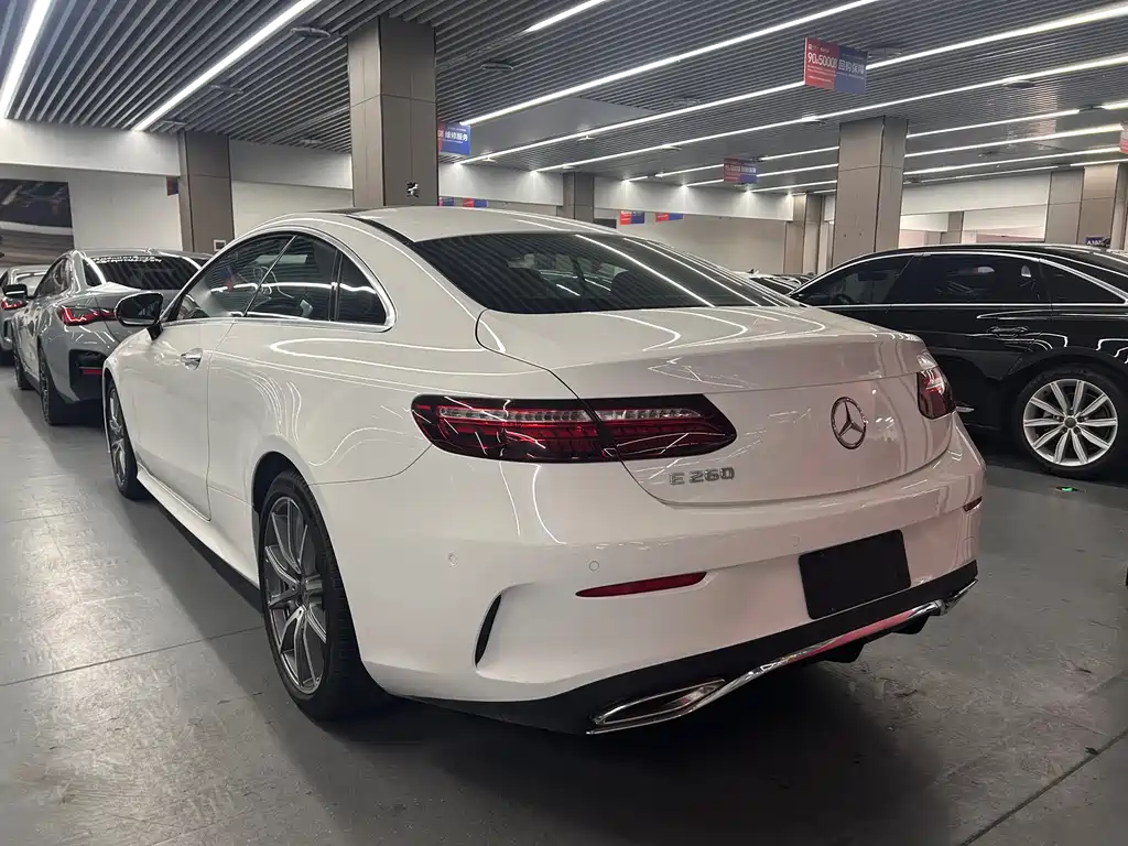 Mercedes-Benz E-Class 2020 — фото 11