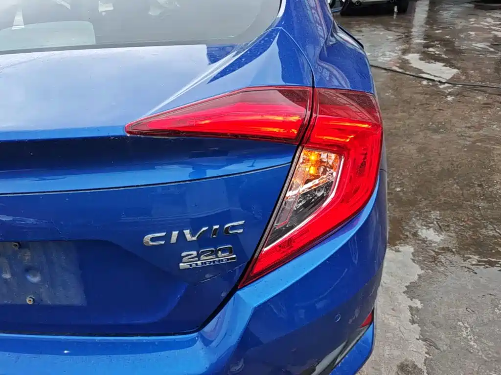 Honda Civic 2019 — фото 24