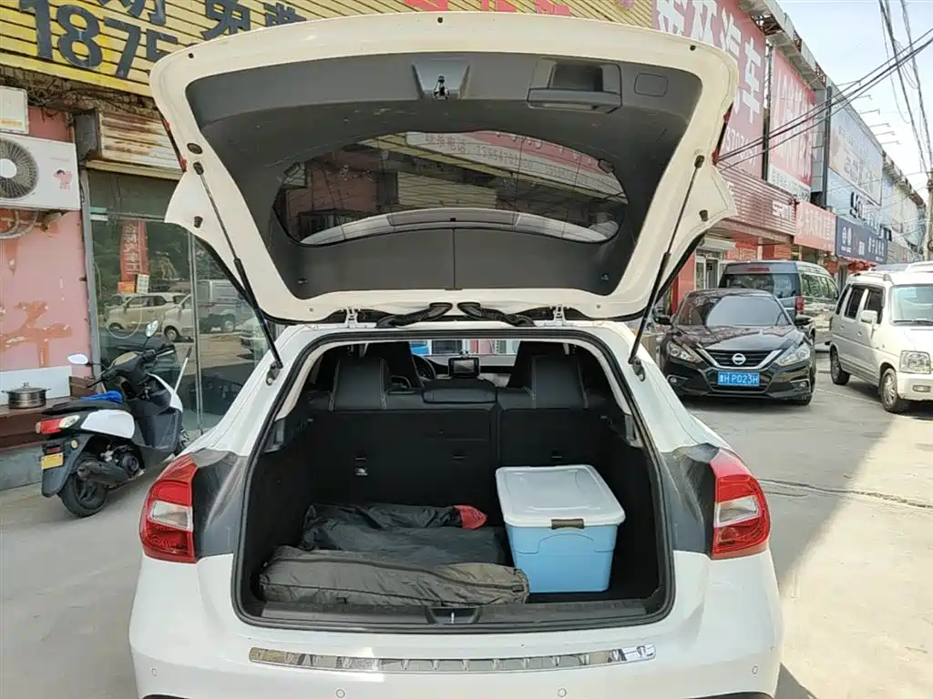 Mercedes-Benz GLA 2015 — фото 19