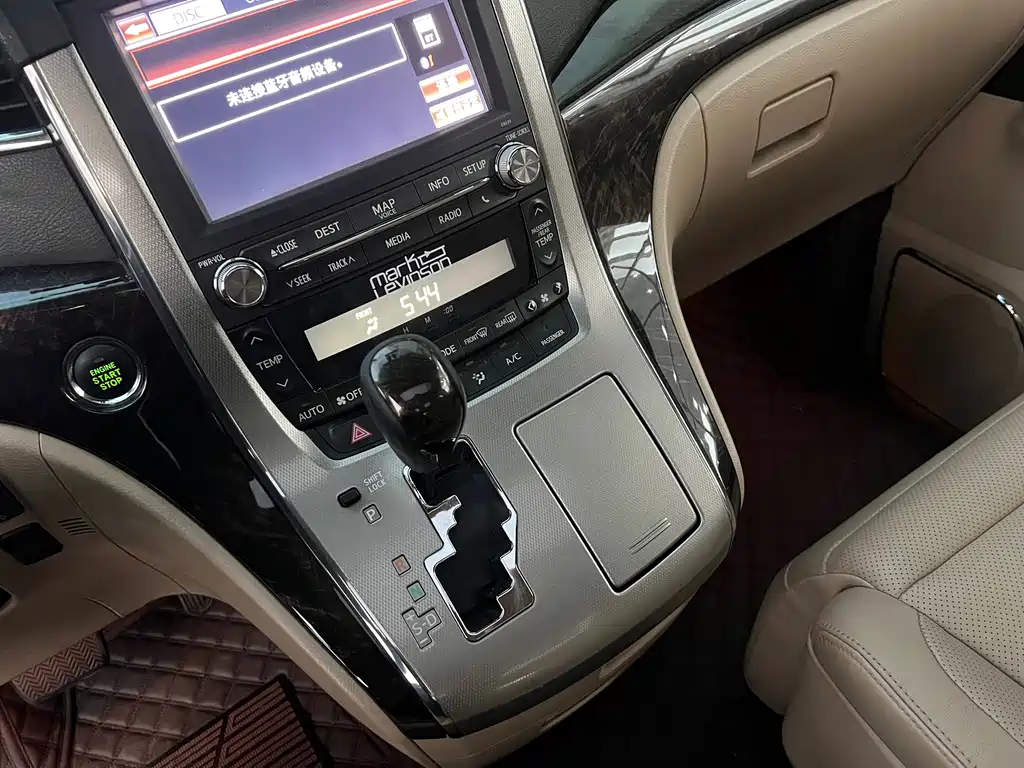 Toyota Alphard 2014 — фото 8