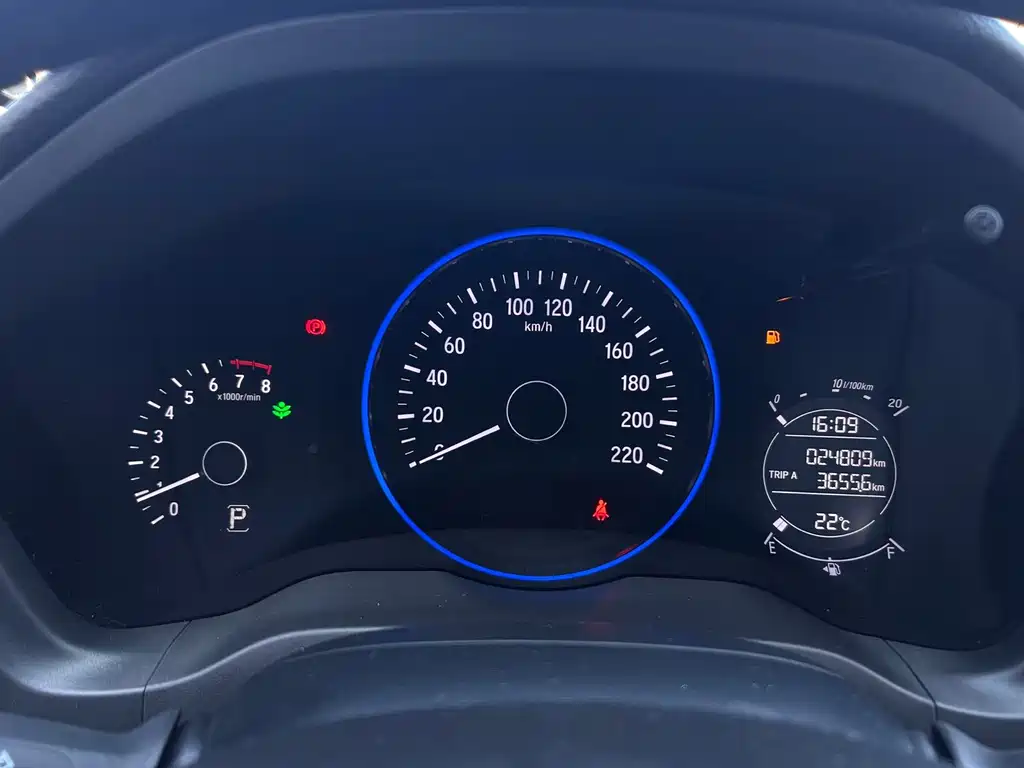 Honda Vezel 2022 — фото 15
