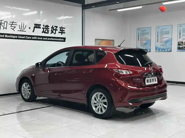 Nissan Tiida 2016