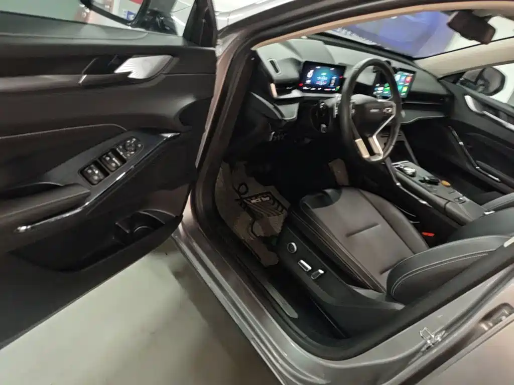 Haval H6 2023 — фото 16