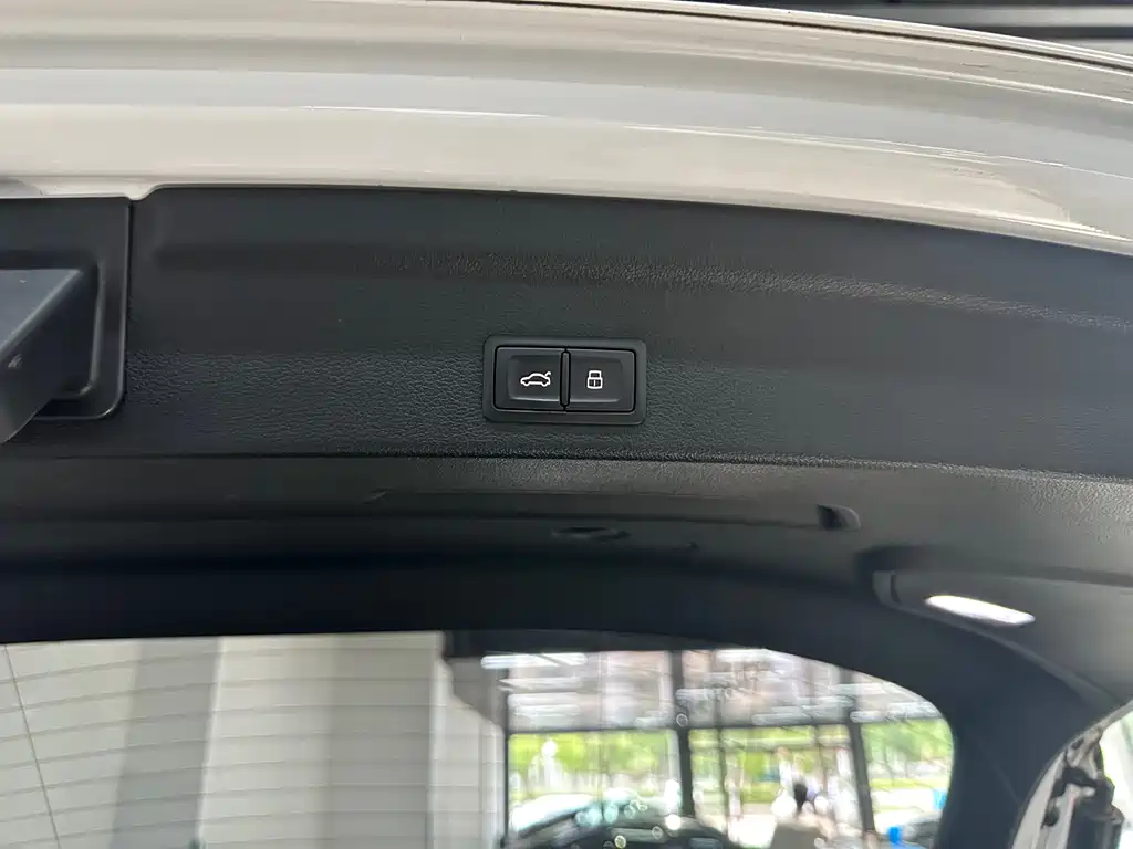 Audi Q3 Sportback 2022 — фото 20