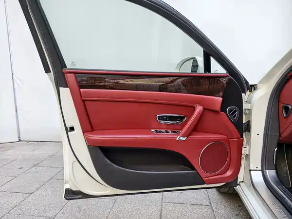 Bentley Flying Spur 2017