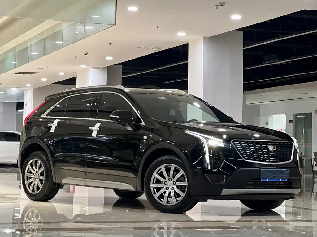 Cadillac XT4 2022 — фото 3