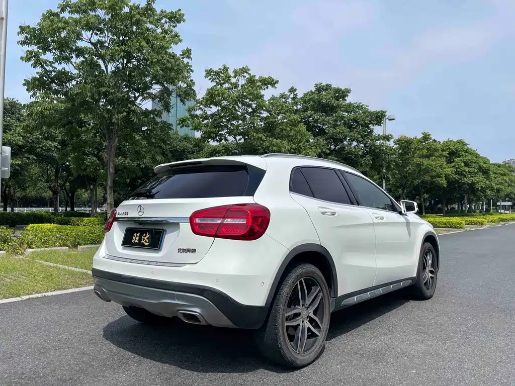 Mercedes-Benz GLA 2016 — фото 9