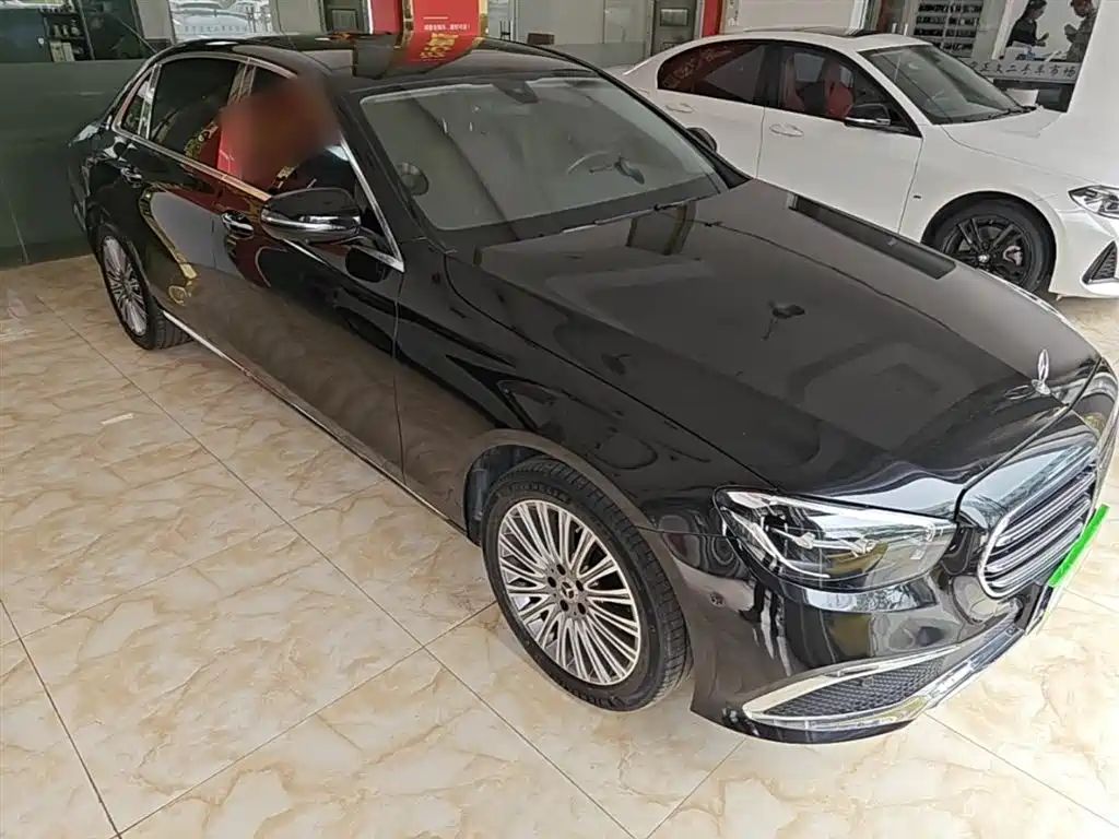 Mercedes-Benz E-Class 2023 — фото 4