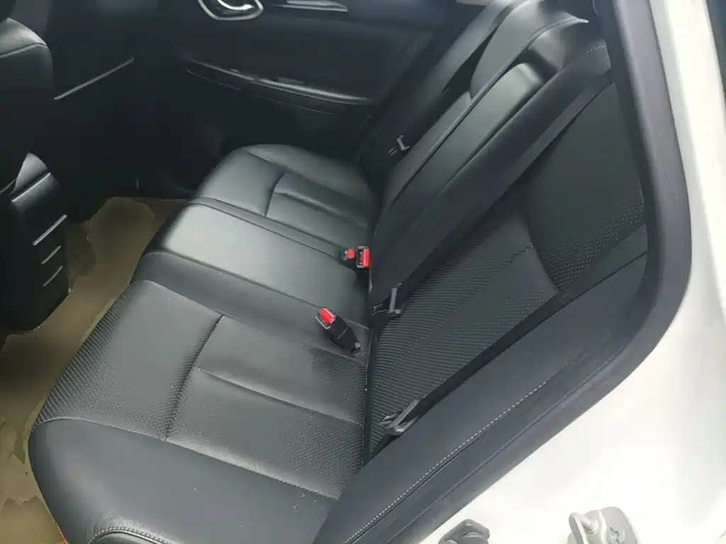 Nissan Sylphy 2016 — фото 17