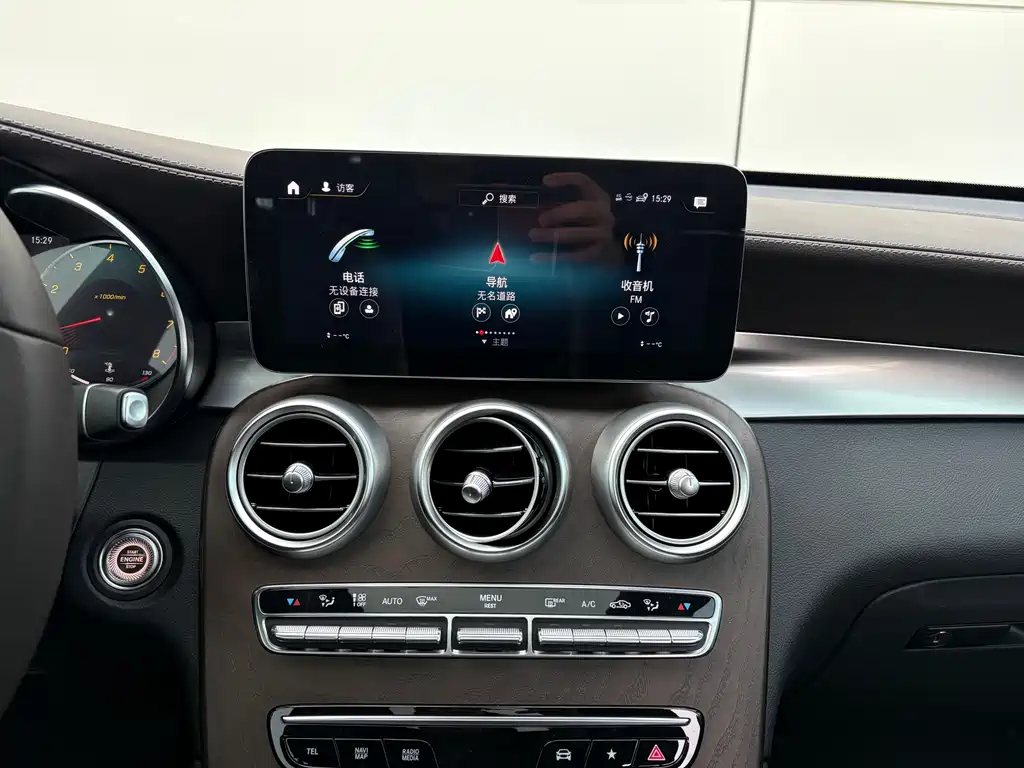 Mercedes-Benz GLC 2022 — фото 11