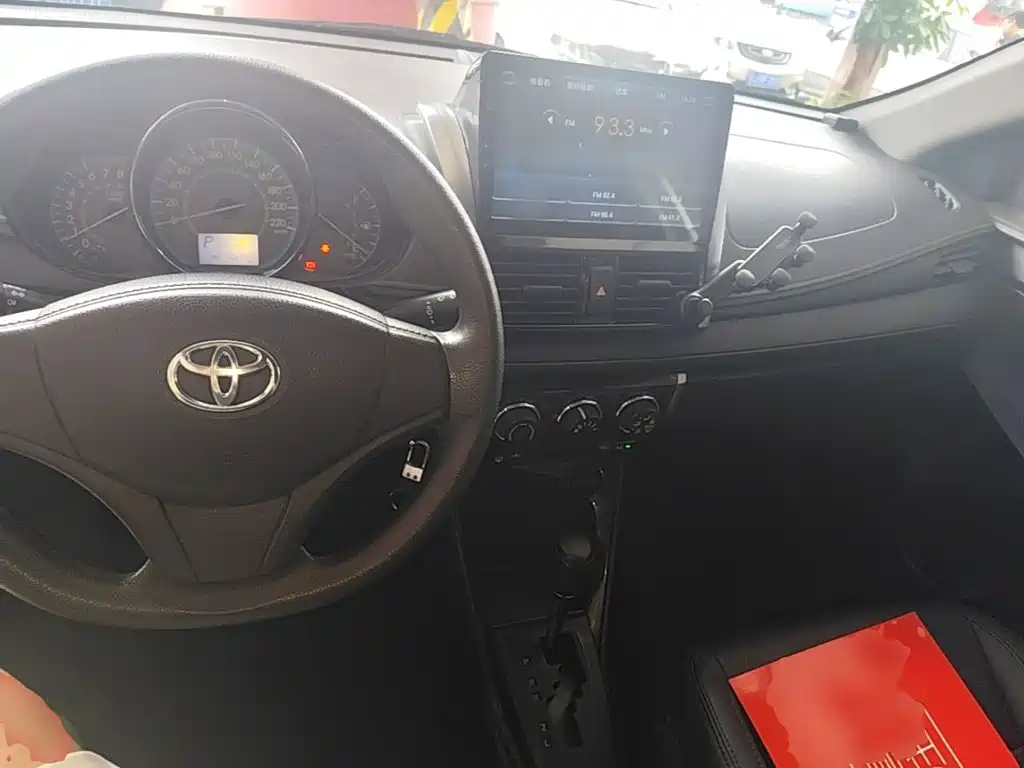 Toyota Vios 2016 — фото 10