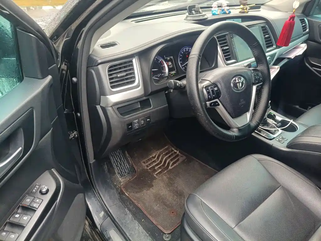 Toyota Highlander 2019 — фото 17