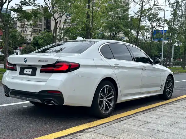 BMW 5 Series 2023