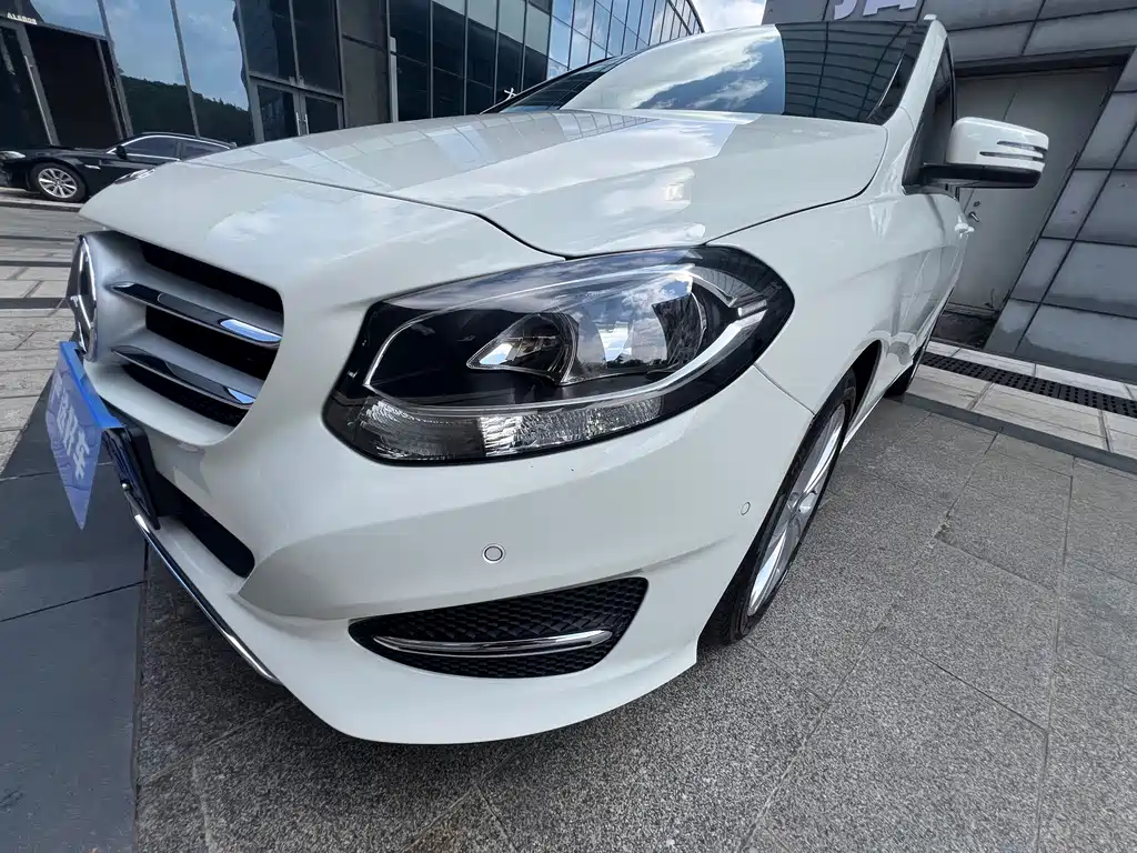 Mercedes-Benz B-Class 2018 — фото 22