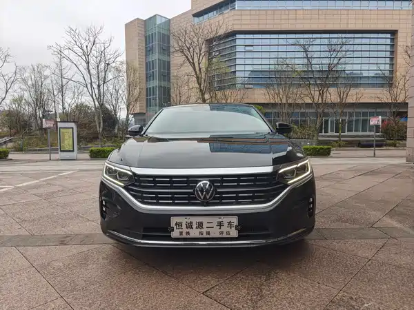 Volkswagen Passat 2023