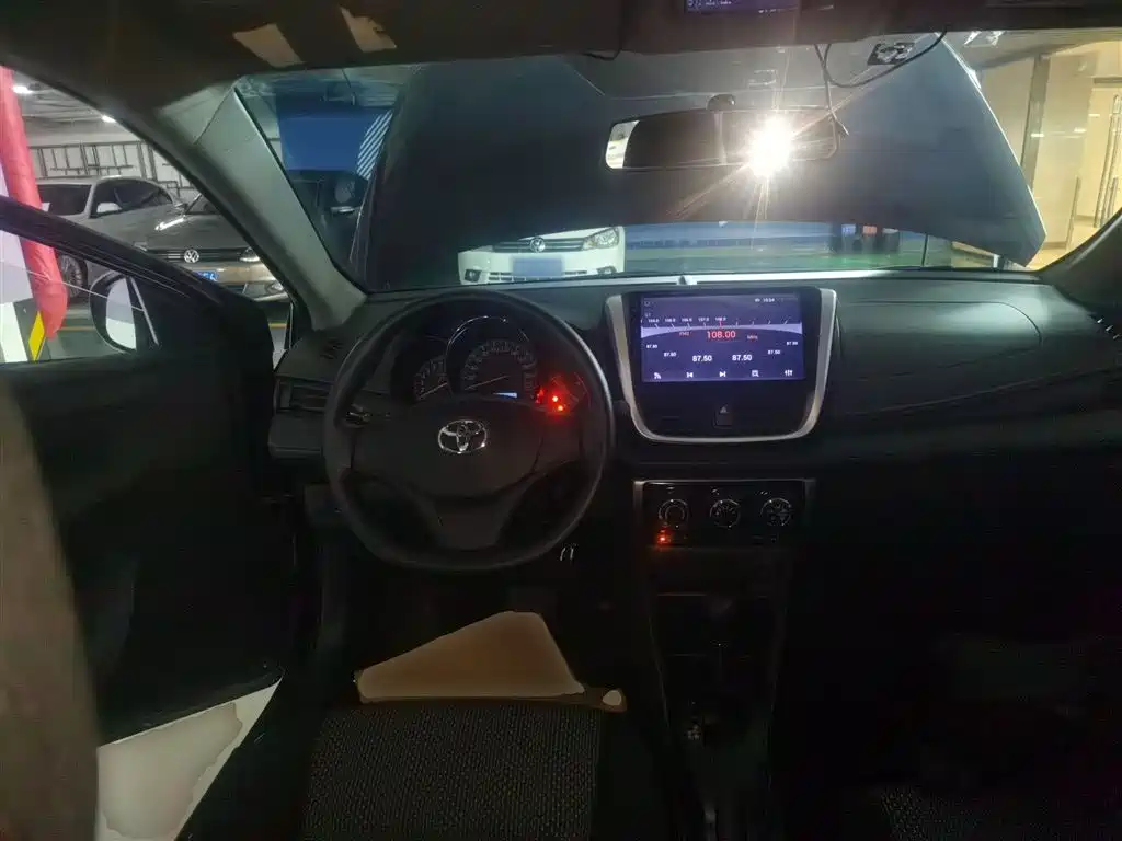 Toyota Vios 2017 — фото 11