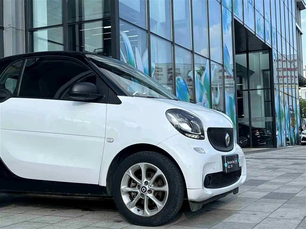 smart Fortwo 2017 — фото 7