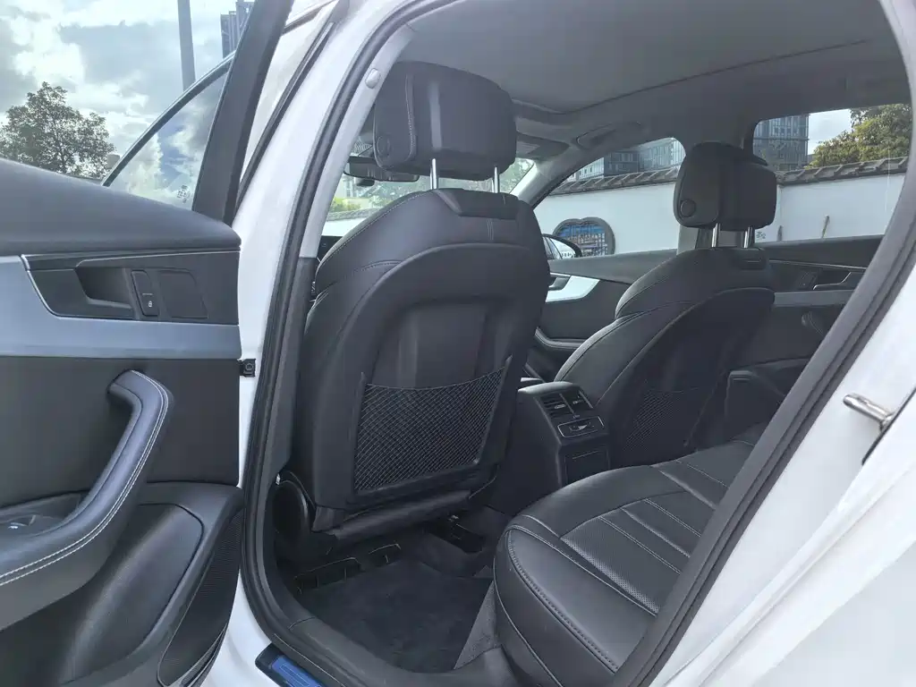Audi A4L 2022