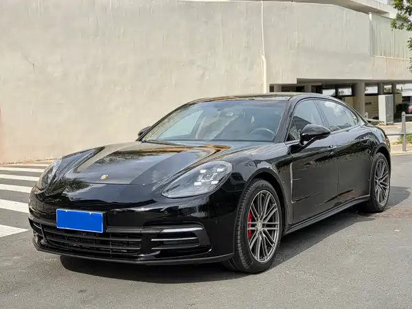 Porsche Panamera 2018