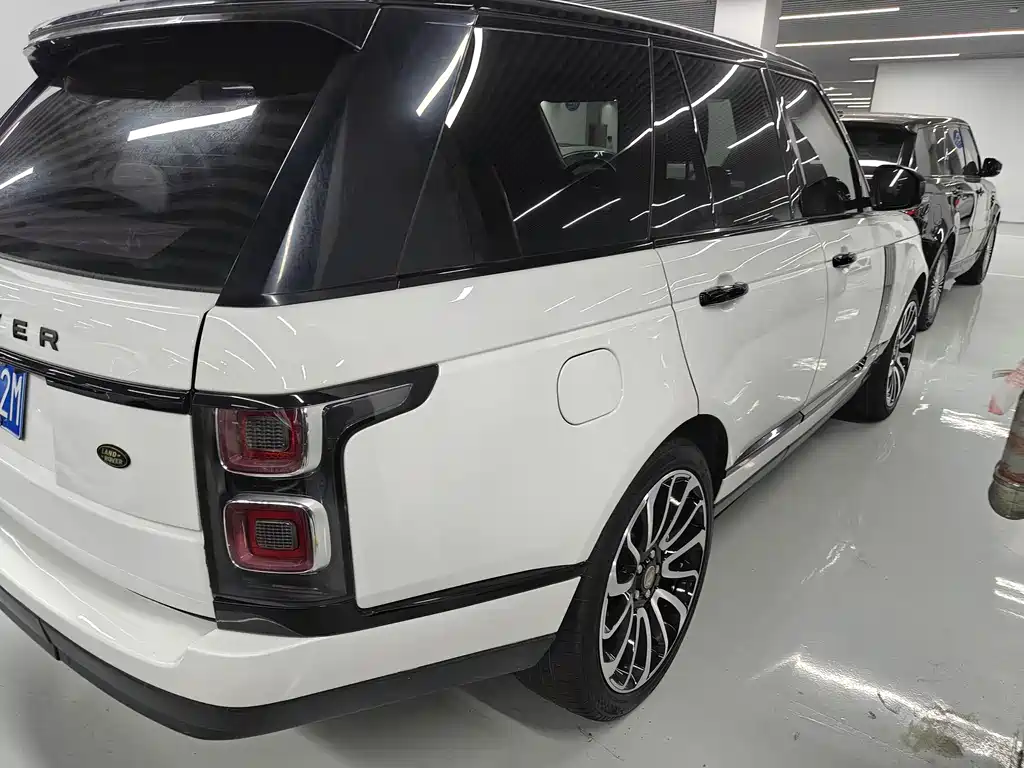 Land Rover Range Rover 2018 — фото 9