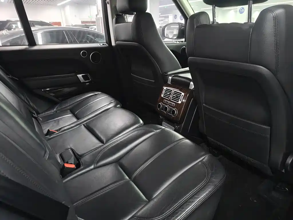 Land Rover Range Rover 2018 — фото 8