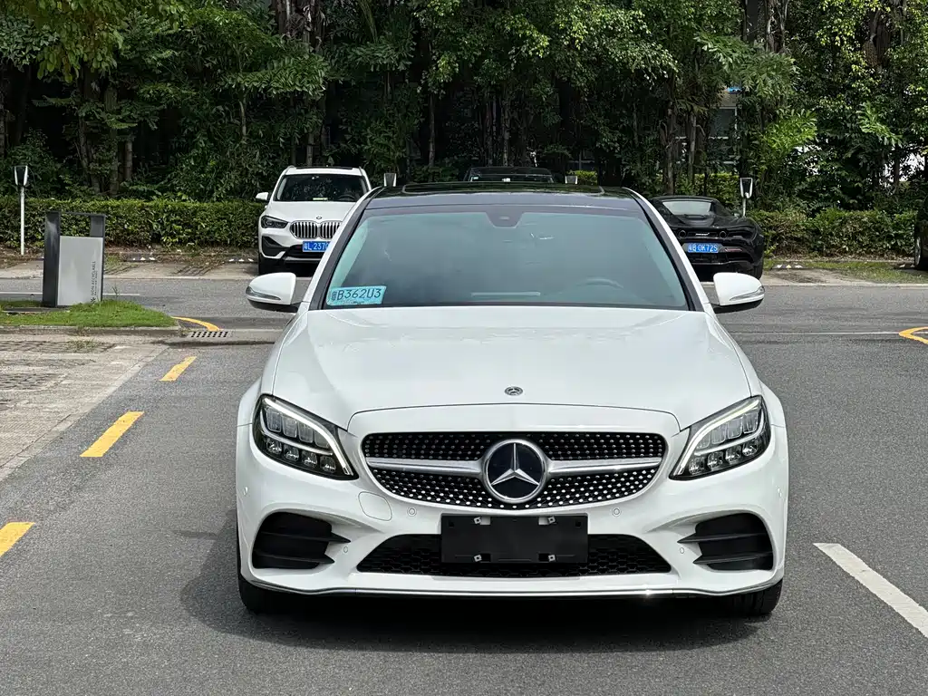 Mercedes-Benz C-Class 2019 — фото 2