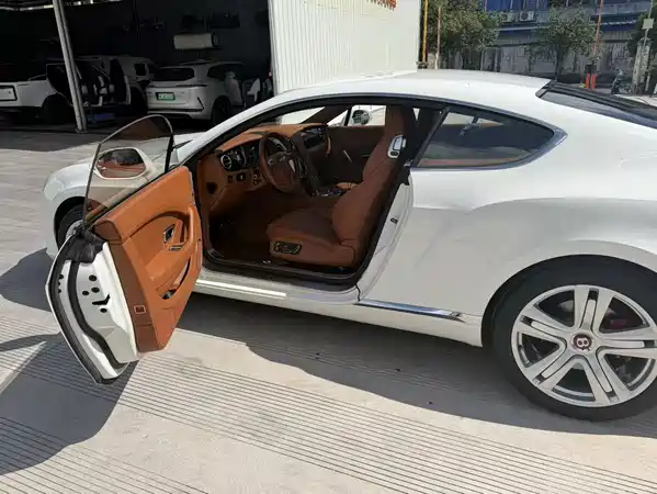 Bentley Continental 2014