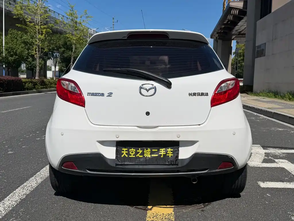 Mazda 2 2014 — фото 22