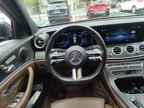 Mercedes-Benz E-Class 2021