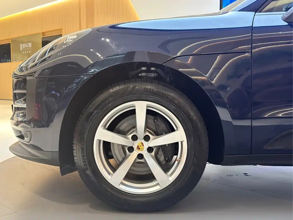 Porsche Macan 2019 — фото 5