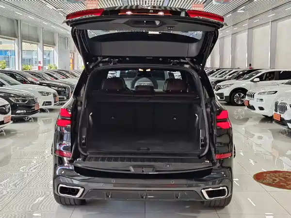 BMW X5 2023