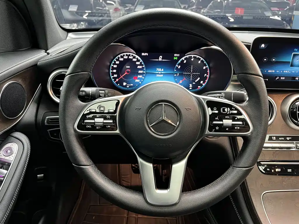 Mercedes-Benz GLC 2020 — фото 10
