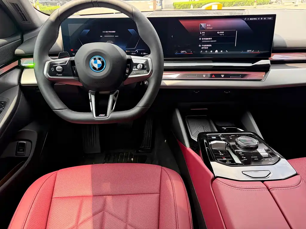BMW i5 2025 — фото 8
