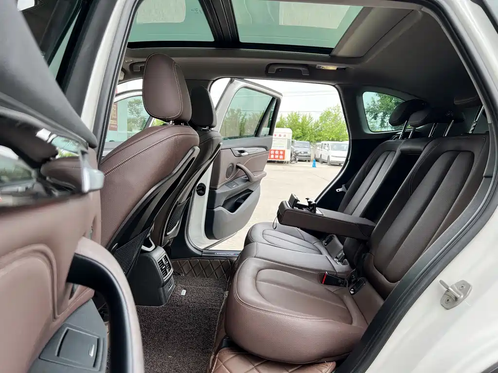 BMW X1 2020 — фото 18