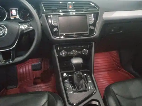 Volkswagen Tiguan L 2017