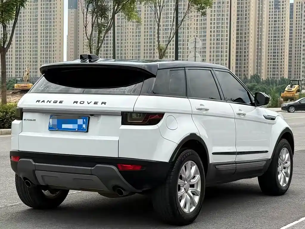 Land Rover Evoque 2019 — фото 7