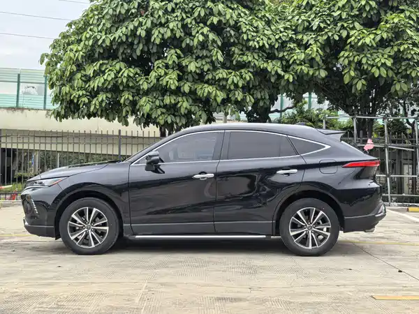 Toyota Harrier 2022