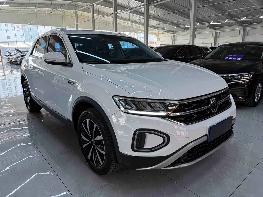 Volkswagen T-Roc 2024 — фото 3