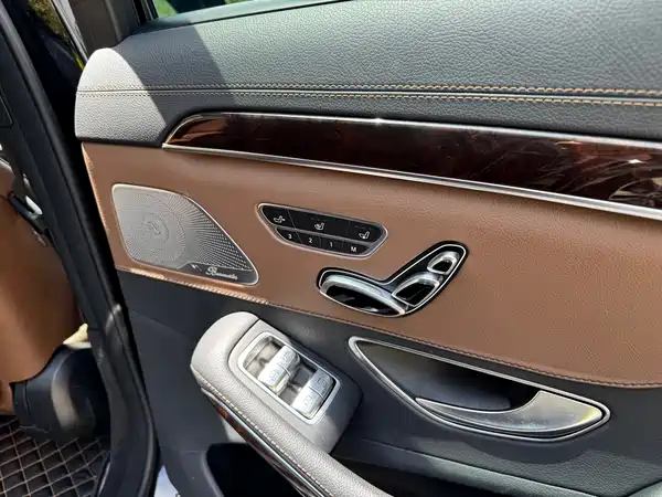 Mercedes-Benz S-Class 2020