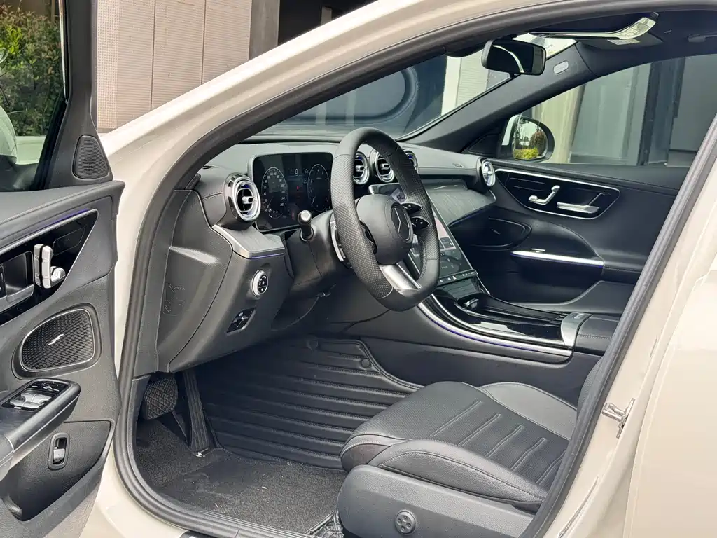 Mercedes-Benz C-Class 2022 — фото 4