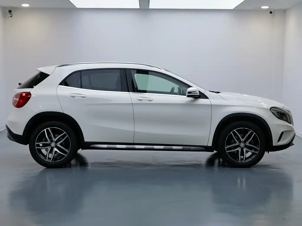 Mercedes-Benz GLA 2015 — фото 8