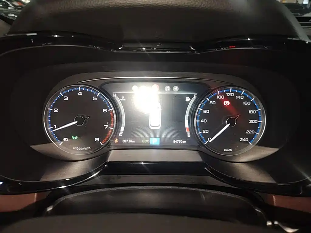 GAC Motor Trumpchi GS8 2017 — фото 12